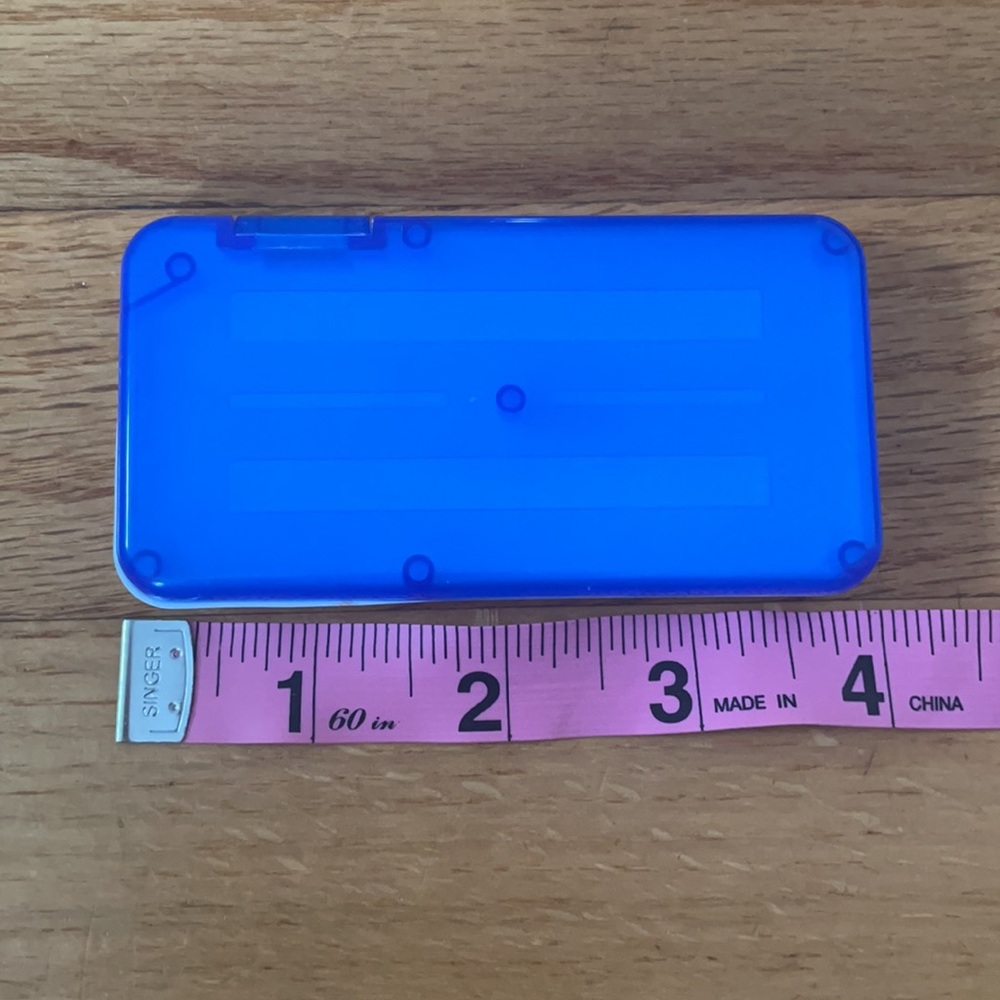 Small Container - Picture 5 of 6